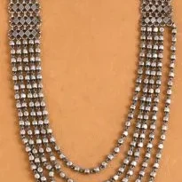 Meera necklace