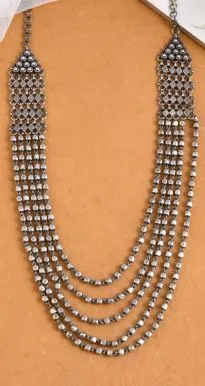 Meera necklace
